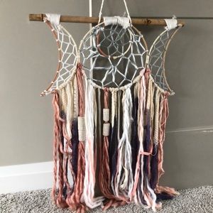 Macrame wall hanging